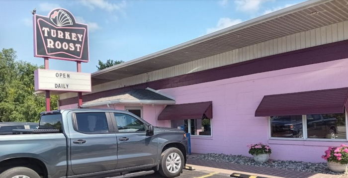 Turkey Roost - Web Listing (newer photo)